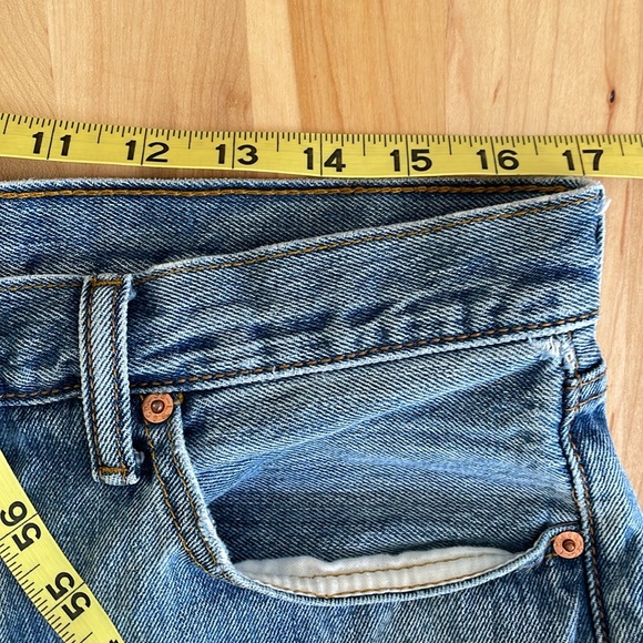 Levis 501 xx Jeans Mens 34x32 Button Fly Straight Leg Light Wash Classic Denim - Picture 9 of 11